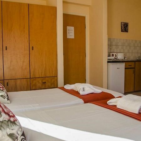 Yiannis The Beekeeper Apartments เคฟาลอส ภายนอก รูปภาพ